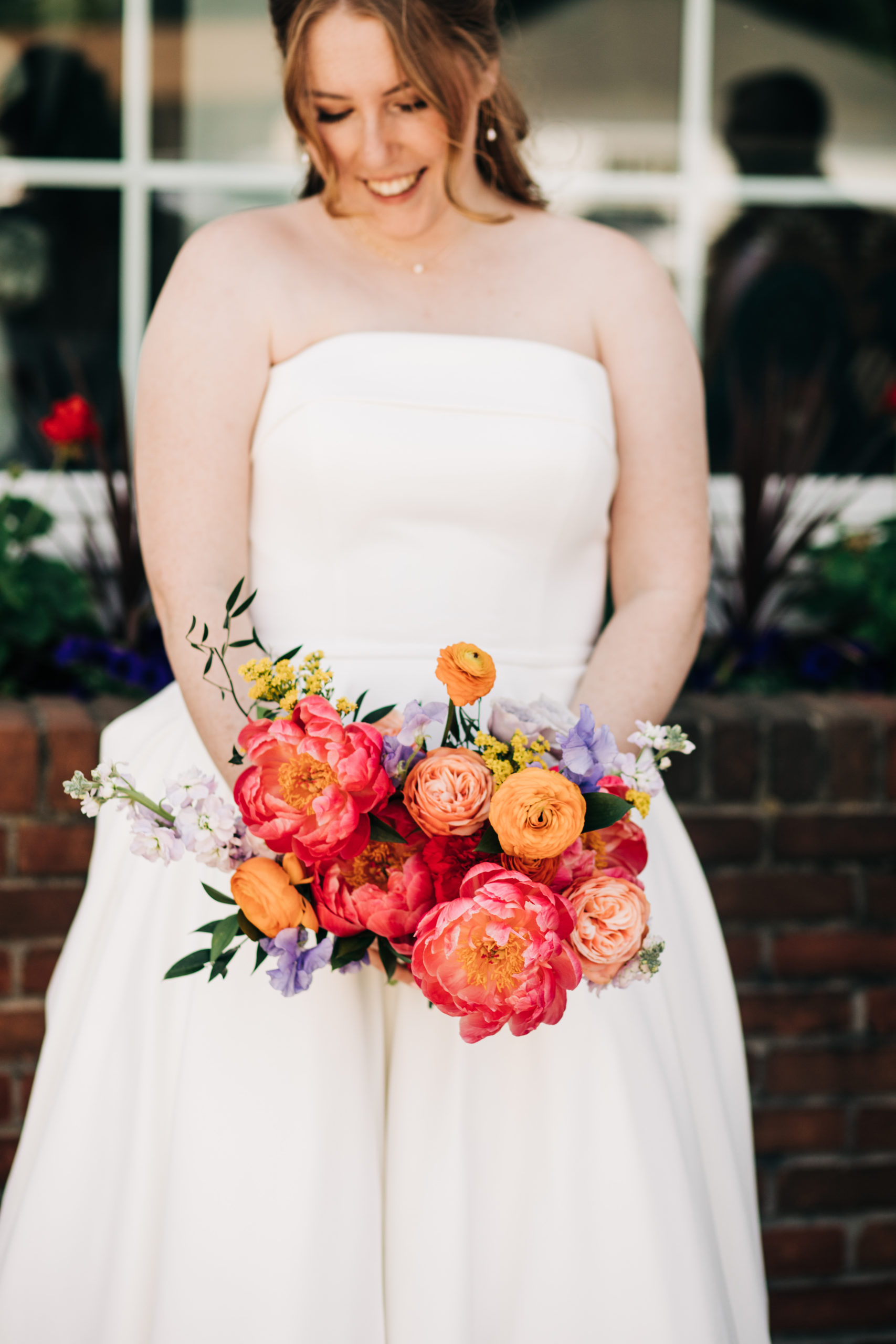 floral design for Great Lakes Michigan summer wedding
